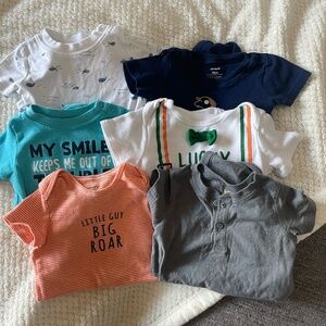 LOT OF 6 SHORT SLEEVE ONESIES SIZE 18 MONTHS